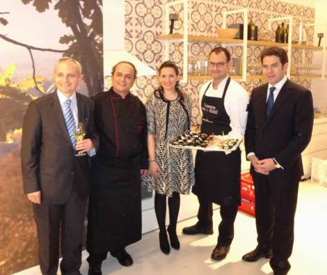 1689961_10152318996513274_262750492_n