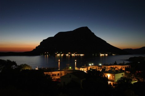 Photo credits: www.myrtiesboutiqueapartments.gr